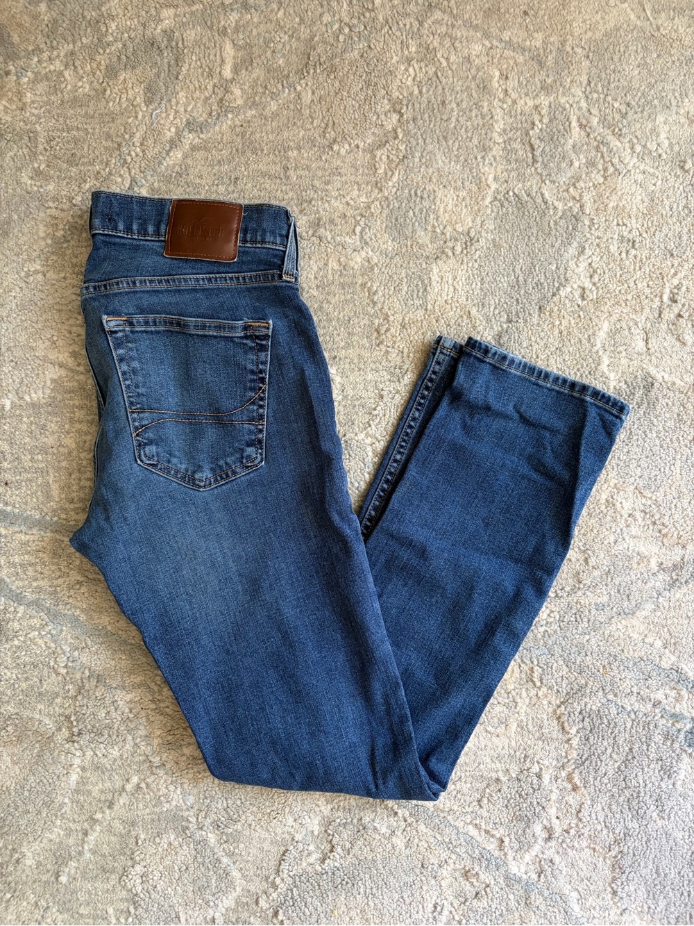 Hollister Men's Slim Straight Dark Blue Jeans